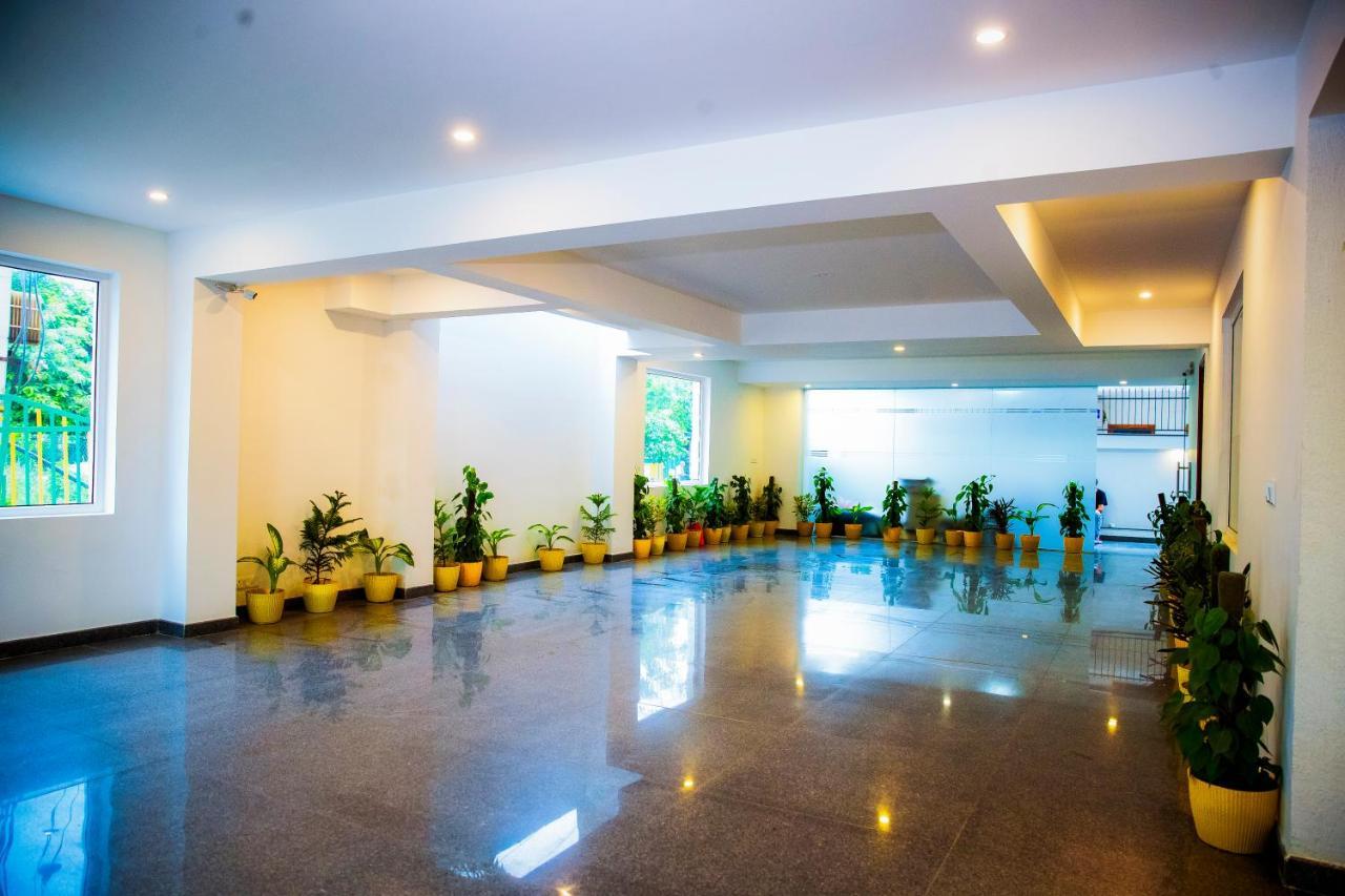 Lime Tree Luxury Studio - Service Apartment Near Artemis Hospital ,Gurgaon Dış mekan fotoğraf