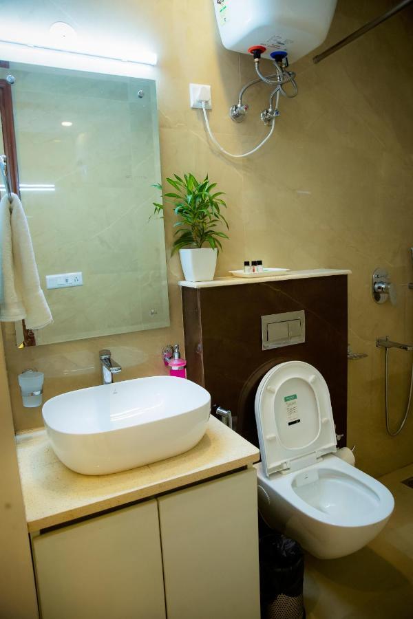 Lime Tree Luxury Studio - Service Apartment Near Artemis Hospital ,Gurgaon Dış mekan fotoğraf