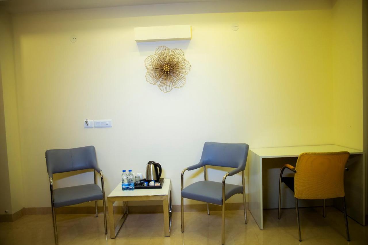 Lime Tree Luxury Studio - Service Apartment Near Artemis Hospital ,Gurgaon Dış mekan fotoğraf